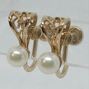 * vintage Amco pearl 14 KT GO gold filigree screw back earrings